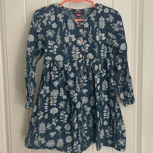 Girls clothes lot 3-4t Floral Button-Up Dress, Disney Shirt, H&M dress, leggings